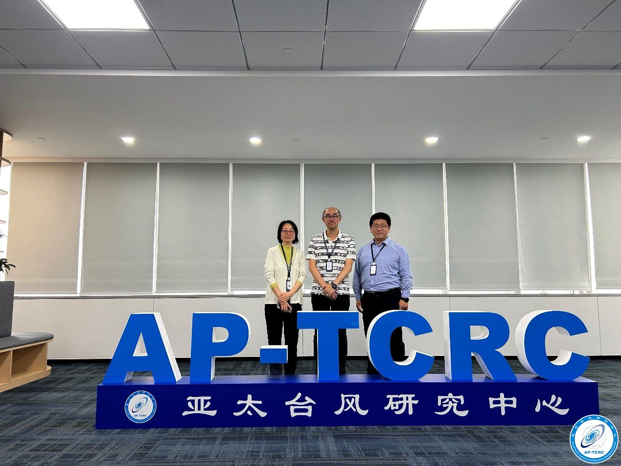 61136837.jpg tu1.jpg